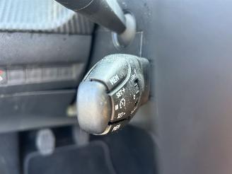 Peugeot 208 STYLE picture 14