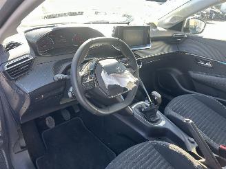 Peugeot 208 STYLE picture 3