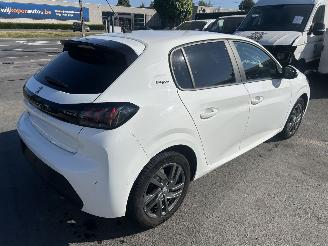 Peugeot 208 STYLE picture 5