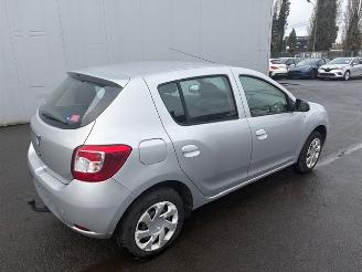 Vaurioauto  passenger cars Dacia Sandero  2016/3