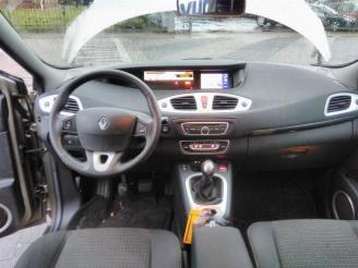 Renault Scenic Scenic III (JZ), MPV, 2009 / 2016 1.4 16V TCe 130 picture 15