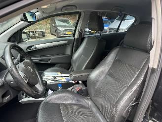 Opel Astra 1.8 Sport Rijdbaar! picture 9