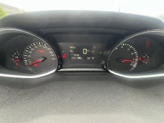 Peugeot 308 1.2 PureTech Blue Lease Executive  PANORAMADAK picture 18