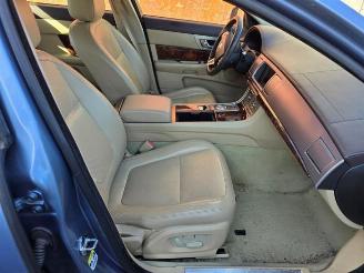 Jaguar XF XF (CC9), Sedan, 2008 / 2015 2.7 D V6 24V picture 18
