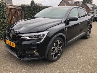 damaged passenger cars Renault Arkana 1.6 E-TECH AUTOMAAT 2021/12