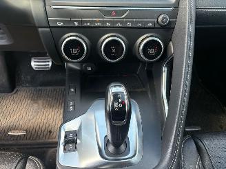 Jaguar E-Pace R-SPORT P250 PK AWD PANORAMA VOLL picture 10