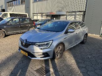 Vrakbiler auto Renault Mégane 1.3 TCe Intens 2022/2