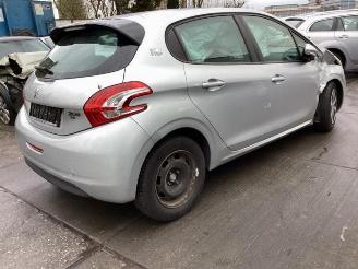 Peugeot 208 208 I (CA/CC/CK/CL), Hatchback, 2012 / 2019 1.4 HDi picture 3