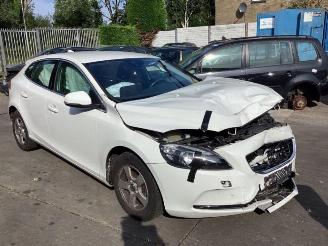 Volvo V-40 V40 (MV), Hatchback 5-drs, 2012 / 2019 2.0 D2 16V picture 2
