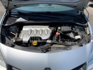 Renault Clio Clio III (BR/CR), Hatchback, 2005 / 2014 1.4 16V picture 10