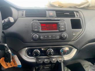 Kia Rio Rio III (UB), Hatchback, 2011 / 2017 1.2 CVVT 16V picture 20