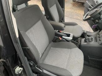 Opel Zafira Zafira (M75), MPV, 2005 / 2015 1.8 16V Ecotec picture 28