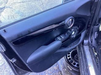 Mini Cooper S Mini (F55), Hatchback 5-drs, 2013 2.0 16V Cooper S picture 28