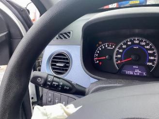 Hyundai I-10 i10 (B5), Hatchback, 2013 / 2019 1.0 12V picture 32