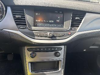 Opel Astra 1.2 turbo 81kW Edition picture 13