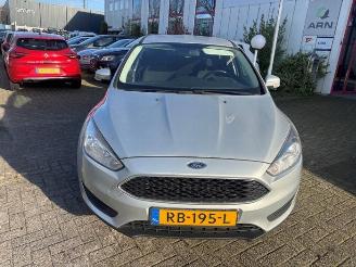 demontáž osobní automobily Ford Focus Focus 3, Hatchback, 2010 / 2020 1.0 Ti-VCT EcoBoost 12V 100 2017/10