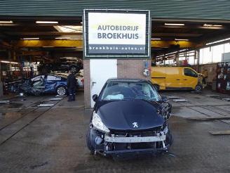 Auto da rottamare Peugeot 208 208 I (CA/CC/CK/CL), Hatchback, 2012 / 2019 1.2 Vti 12V PureTech 82 2012/11