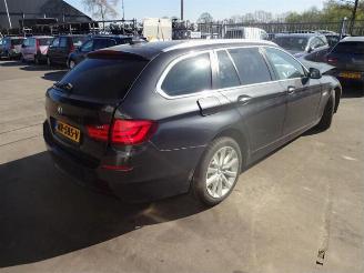 BMW 5-serie 5 serie Touring (F11), Combi, 2009 / 2017 520d 16V picture 4