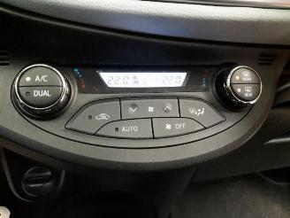 Toyota Yaris Yaris III (P13), Hatchback, 2010 / 2020 1.5 16V Hybrid picture 17