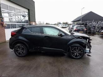 Toyota C-HR C-HR (X1,X5), SUV, 2016 1.8 16V Hybrid picture 7