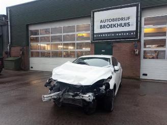 Vrakbiler auto Volvo V-40 V40 (MV), Hatchback 5-drs, 2012 / 2019 2.0 D2 16V 2015/12