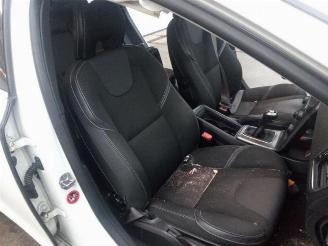 Volvo V-40 V40 (MV), Hatchback 5-drs, 2012 / 2019 2.0 D2 16V picture 17