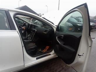 Volvo V-40 V40 (MV), Hatchback 5-drs, 2012 / 2019 2.0 D2 16V picture 15