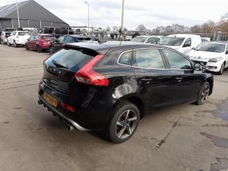 Volvo V-40 V40 (MV), Hatchback 5-drs, 2012 / 2019 2.0 D2 16V picture 3