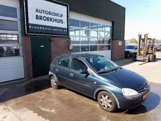 Vrakbiler auto Opel Corsa Corsa C (F08/68), Hatchback, 2000 / 2009 1.2 16V 2001/8
