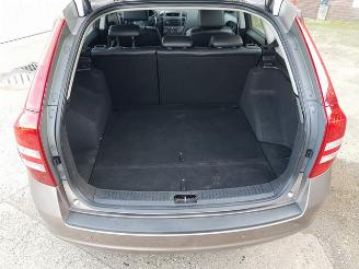 Kia Cee d Sporty Wagon 1.4 CVVT X-ecutive picture 16