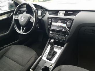 Skoda Octavia 2.0 TDI Greentech Style Business picture 14