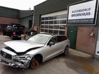 Auto da rottamare Volvo V-60 V60 II (ZW), Combi, 2018 2.0 T8 16V Plug-in Hybrid AWD 2021/2