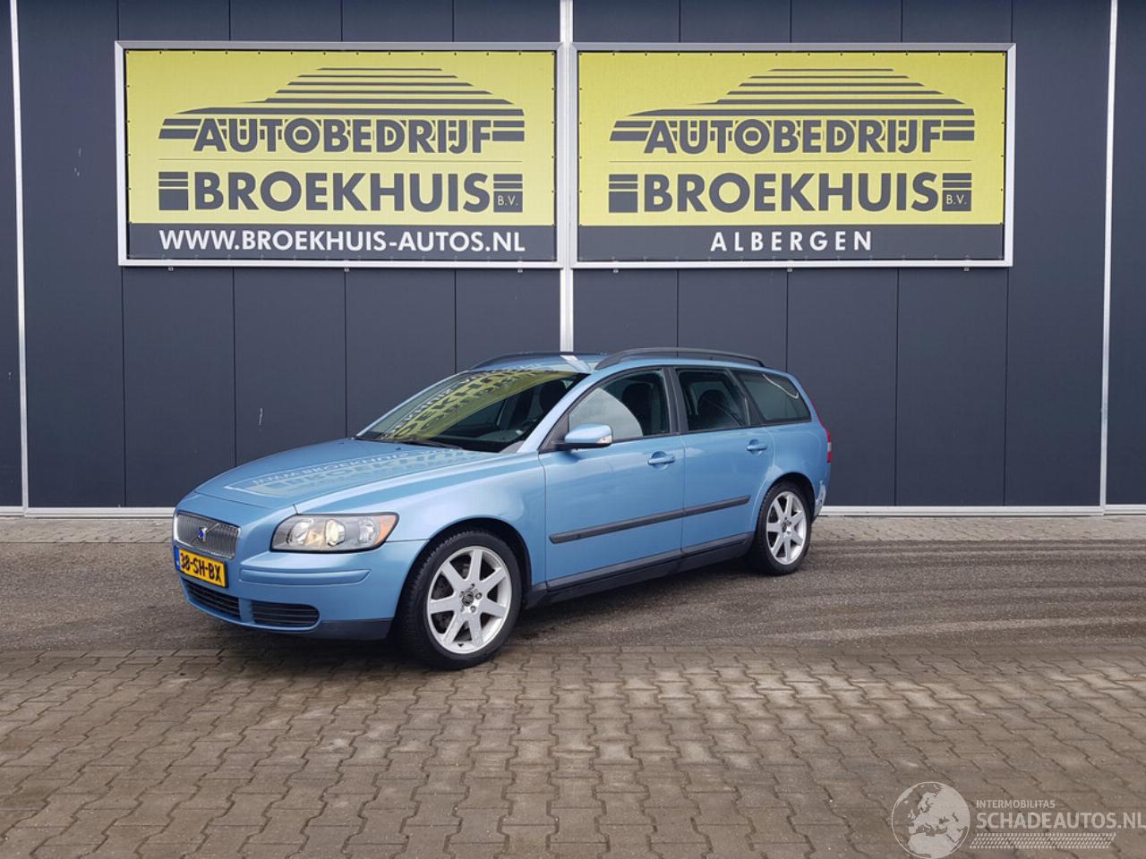 Volvo V-50 2.4 Momentum