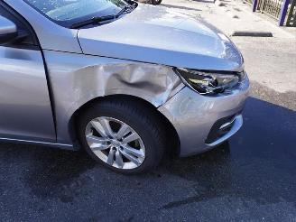 Peugeot 308 SW 1.6 BlueHDi picture 5