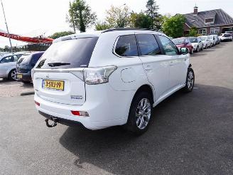 Mitsubishi Outlander 2.0 16V PHEV 4x4 picture 13