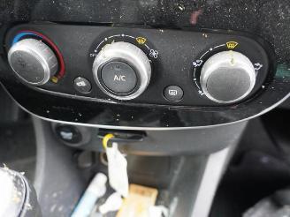 Renault Clio GrandTour 0.9 TCe picture 6