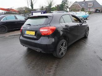 Vrakbiler auto Mercedes A-klasse A180 2013/1