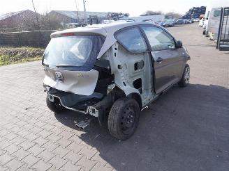 Vrakbiler auto Kia Picanto 1..0 12v 2013/8
