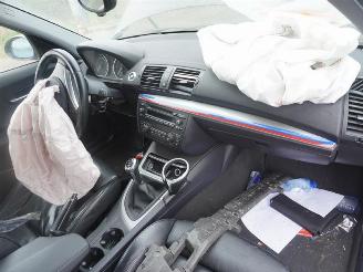 BMW 1-serie 120d picture 6