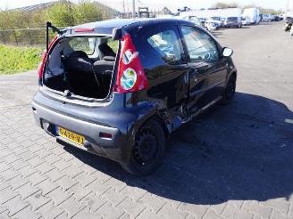Peugeot 107 1.0 12v picture 1