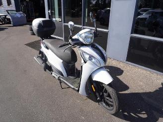 Kymco  Miller 125 picture 5