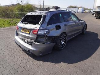 Uttjänta bilar auto Mercedes C-klasse Estate C-63 S AMG 4.0 V8 Biturbo 2015/6