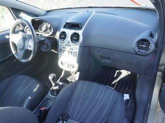 Opel Corsa 1.4 picture 5