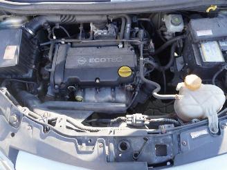 Opel Corsa 1.4 picture 8
