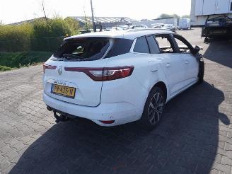 Salvage car Renault Mégane Estate 1.5 dCi 2017/8