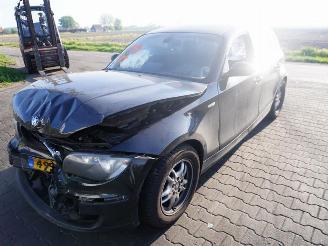 BMW 1-serie 118d picture 3