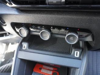 Citroën C4 1.2 PureTech 130 picture 6