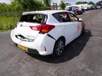 Vrakbiler auto Toyota Auris 1.8 Hybrid 2014/8