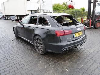 Audi RS 6 AVANT 4.0 V8 Quattro picture 2