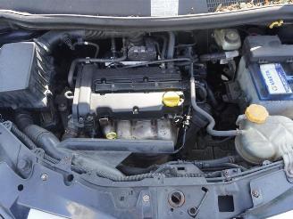 Opel Corsa 1.4 16v picture 10